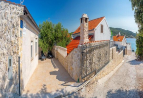 Holiday home Cosy Home-50m to beach